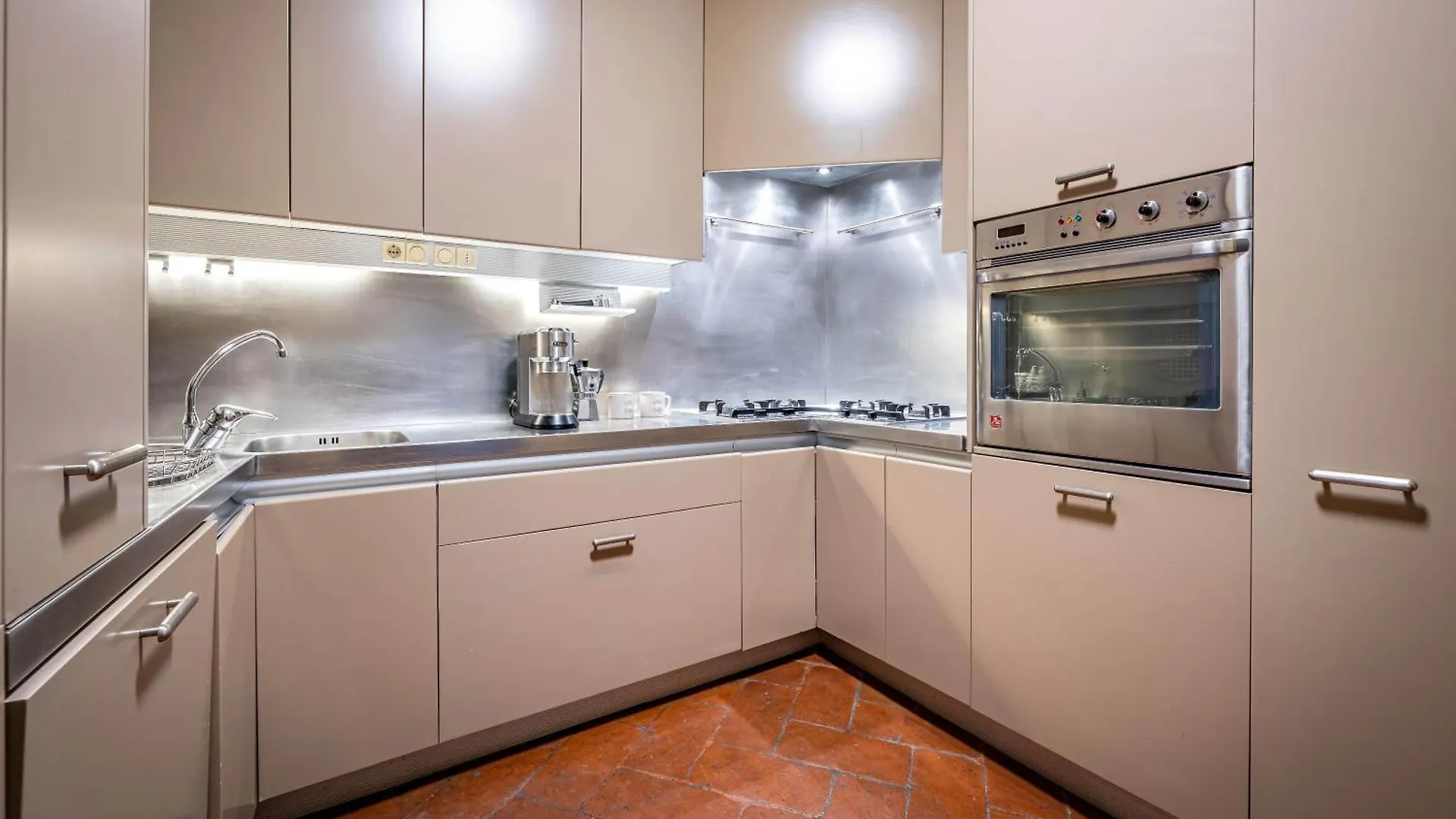 Yid Luxury Near Ponte Vecchio Apartment Florence